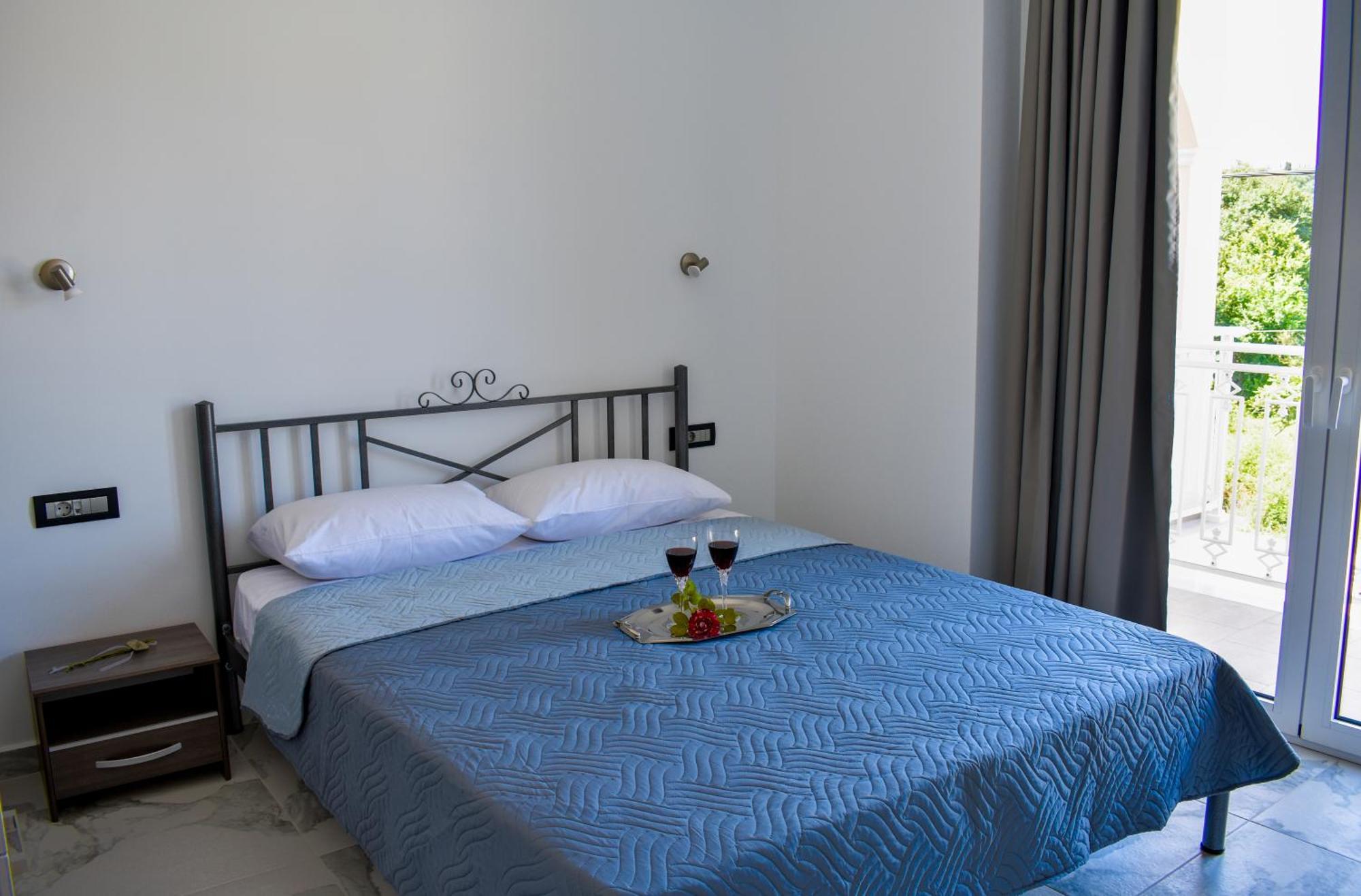 Katsaros Luxury Apts II 5 Min Walk To Beach Τσιλιβί Εξωτερικό φωτογραφία