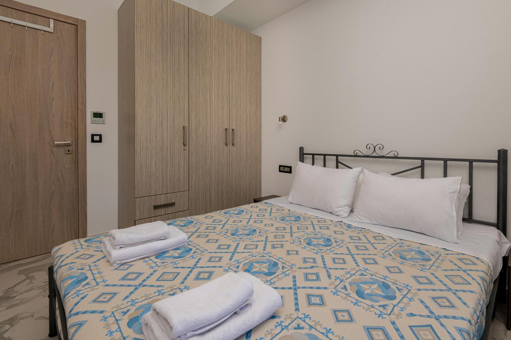 Katsaros Luxury Apts II 5 Min Walk To Beach Τσιλιβί Εξωτερικό φωτογραφία