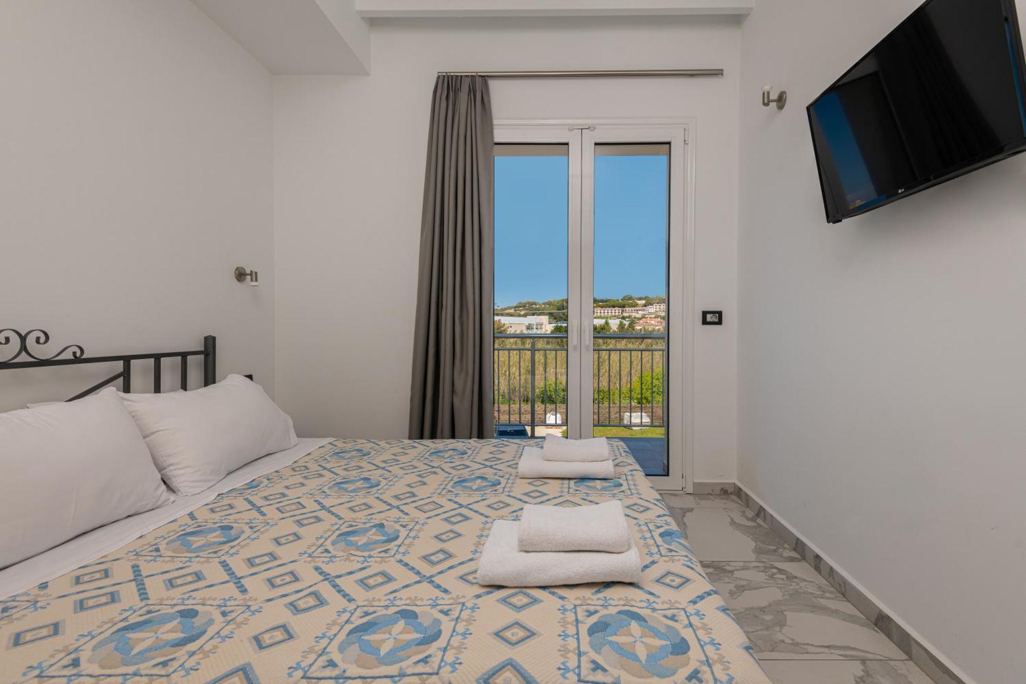 Katsaros Luxury Apts II 5 Min Walk To Beach Τσιλιβί Εξωτερικό φωτογραφία