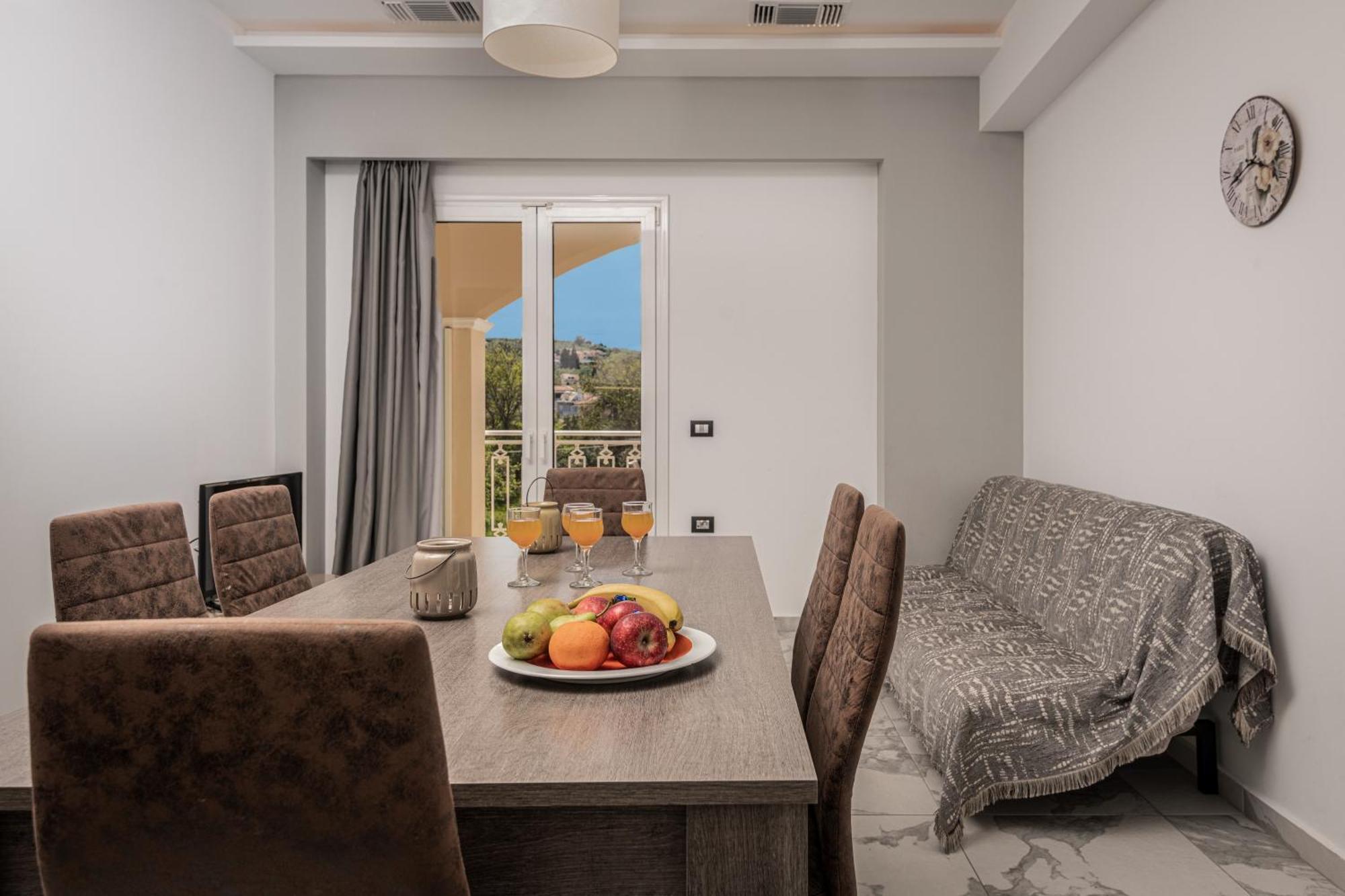 Katsaros Luxury Apts II 5 Min Walk To Beach Τσιλιβί Εξωτερικό φωτογραφία