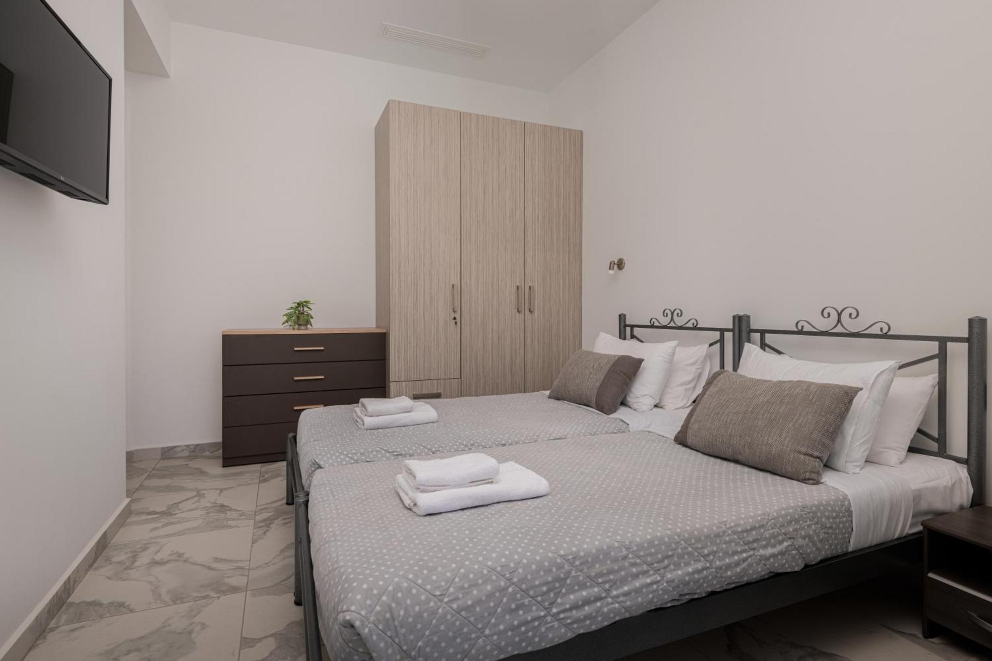 Katsaros Luxury Apts II 5 Min Walk To Beach Τσιλιβί Εξωτερικό φωτογραφία