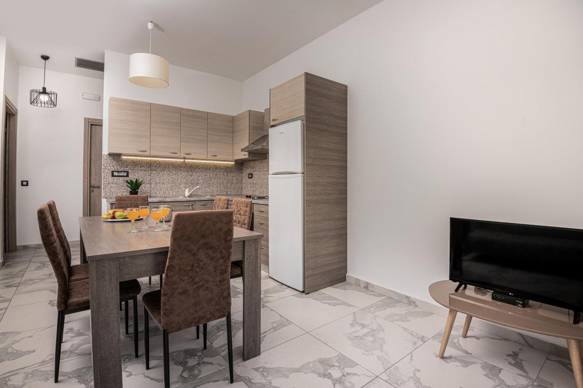 Katsaros Luxury Apts II 5 Min Walk To Beach Τσιλιβί Εξωτερικό φωτογραφία