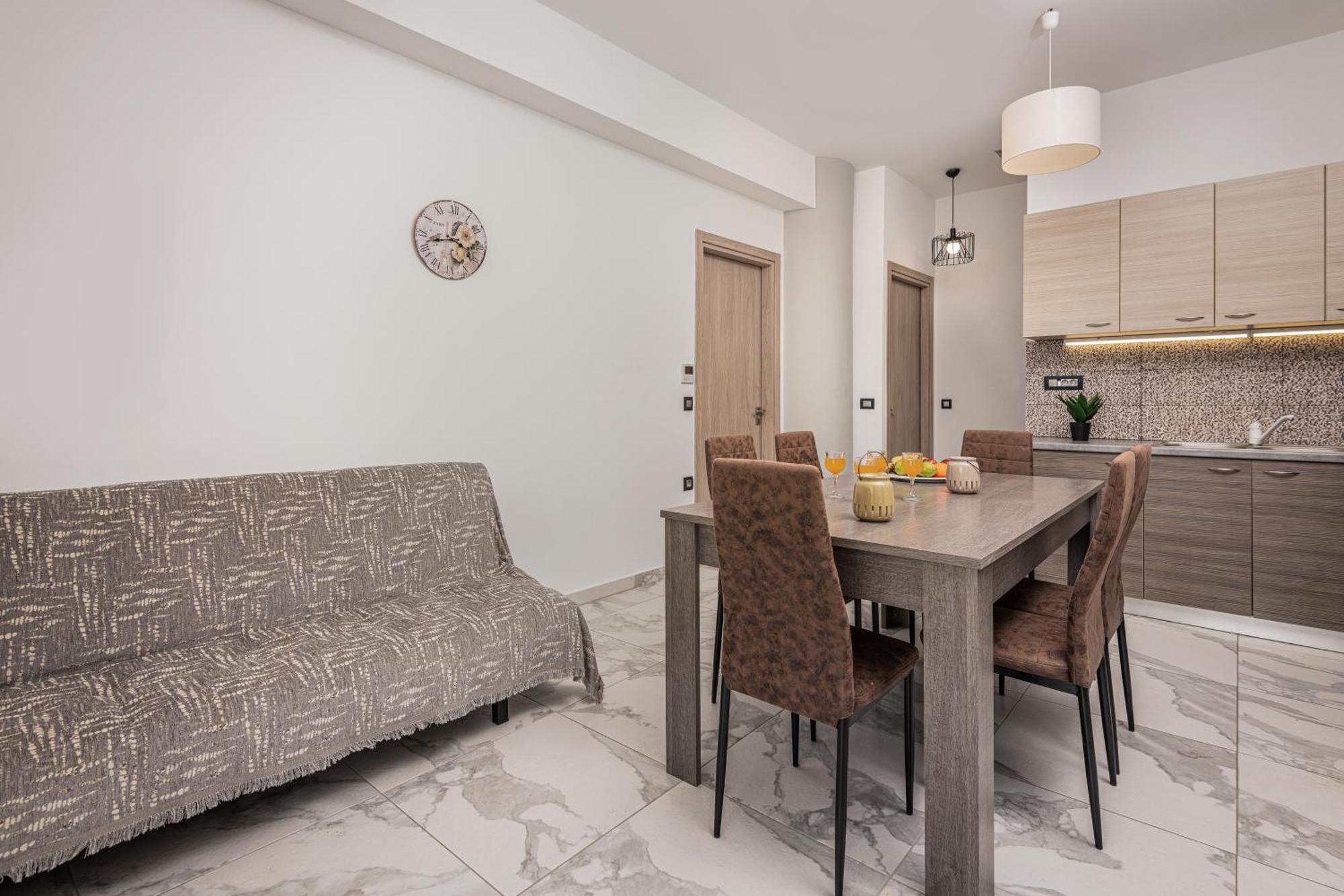 Katsaros Luxury Apts II 5 Min Walk To Beach Τσιλιβί Εξωτερικό φωτογραφία