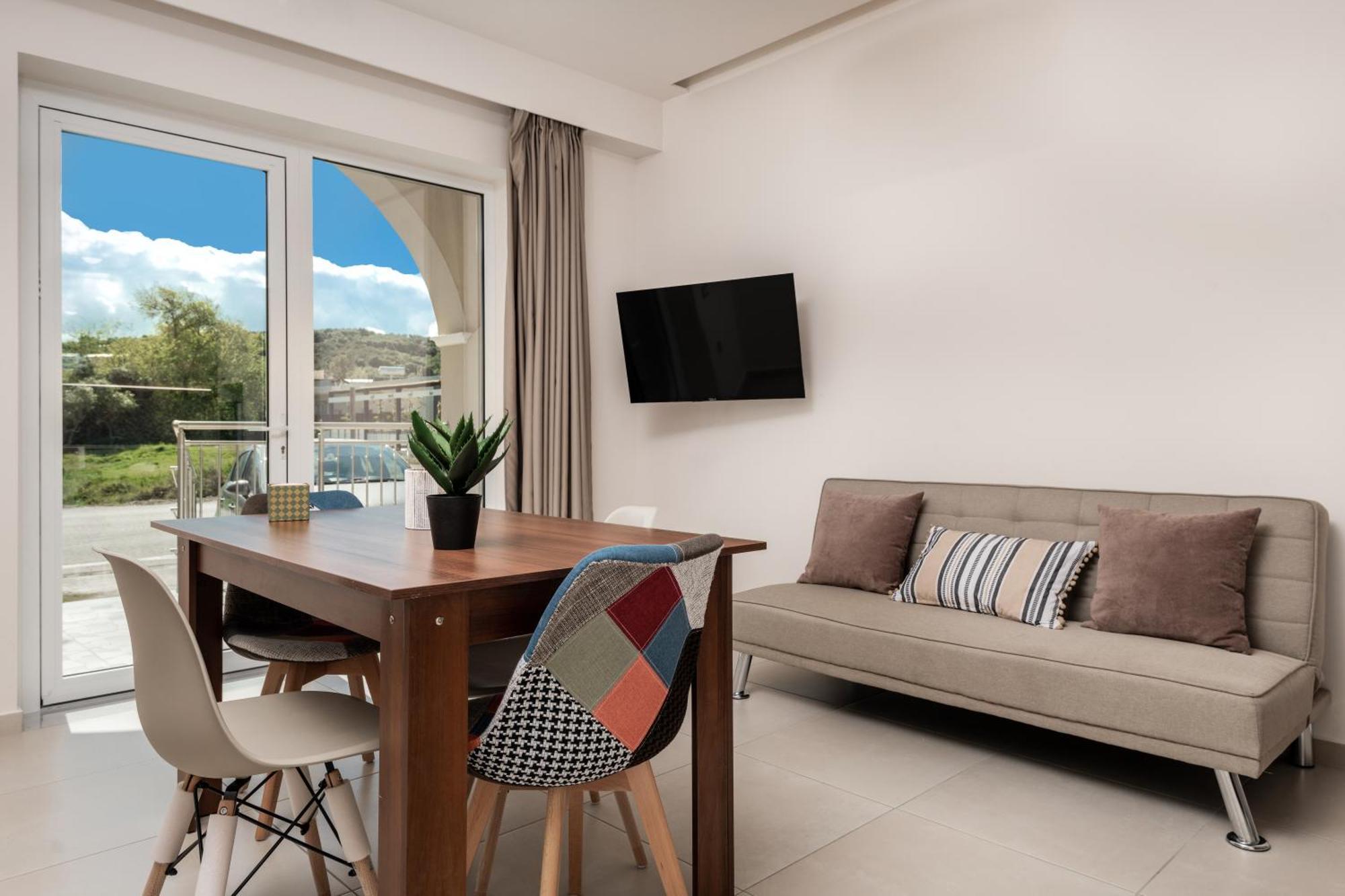 Katsaros Luxury Apts II 5 Min Walk To Beach Τσιλιβί Εξωτερικό φωτογραφία