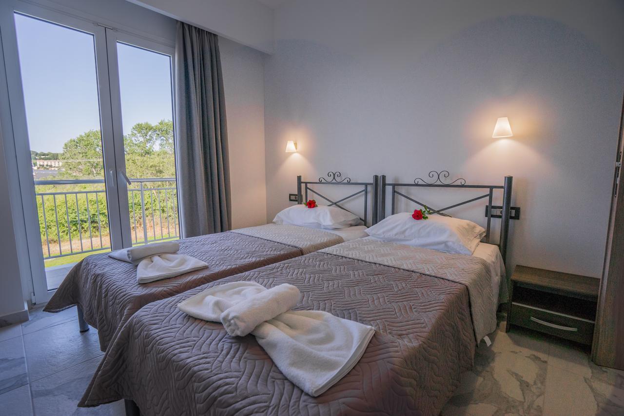 Katsaros Luxury Apts II 5 Min Walk To Beach Τσιλιβί Εξωτερικό φωτογραφία